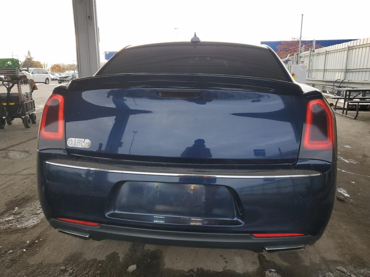2015 Chrysler 300 Limited VIN: 2C3CCARGXFH803384 Lot: 92297765