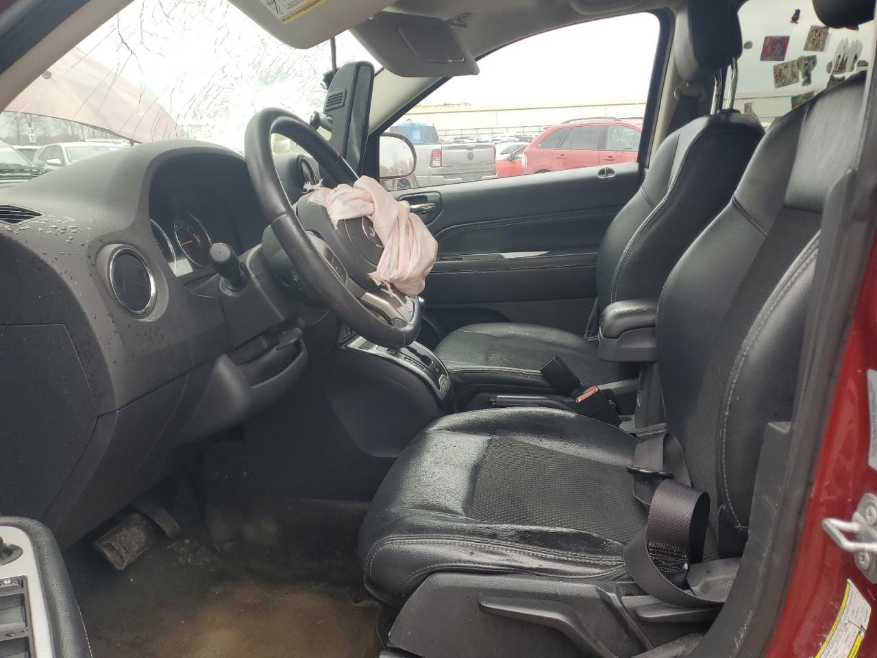 2017 Jeep Compass Latitude VIN: 1C4NJDEB8HD121657 Lot: 92063425