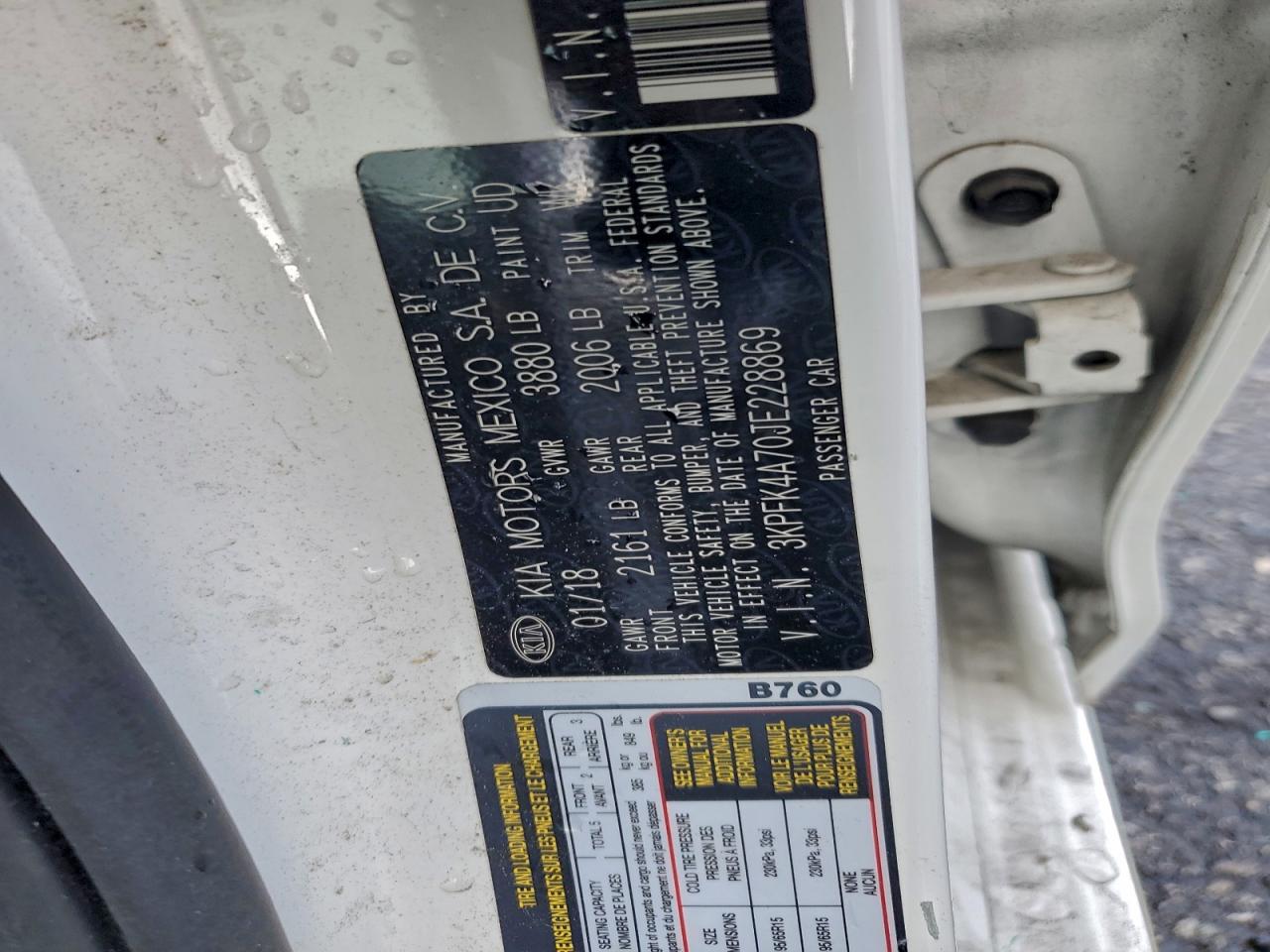 2018 Kia Forte Lx VIN: 3KPFK4A70JE228869 Lot: 92756555