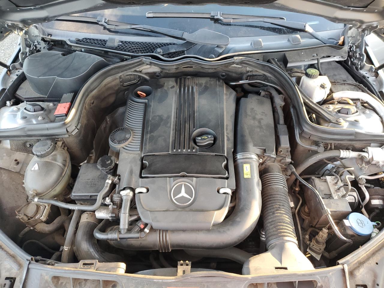 2013 Mercedes-Benz C 250 VIN: WDDGF4HB5DR243711 Lot: 92905265