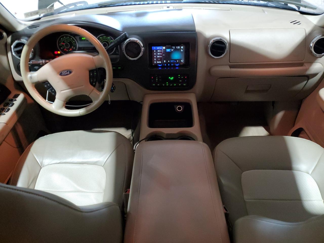 2006 Ford Expedition Eddie Bauer VIN: 1FMPU17556LA99296 Lot: 92934765