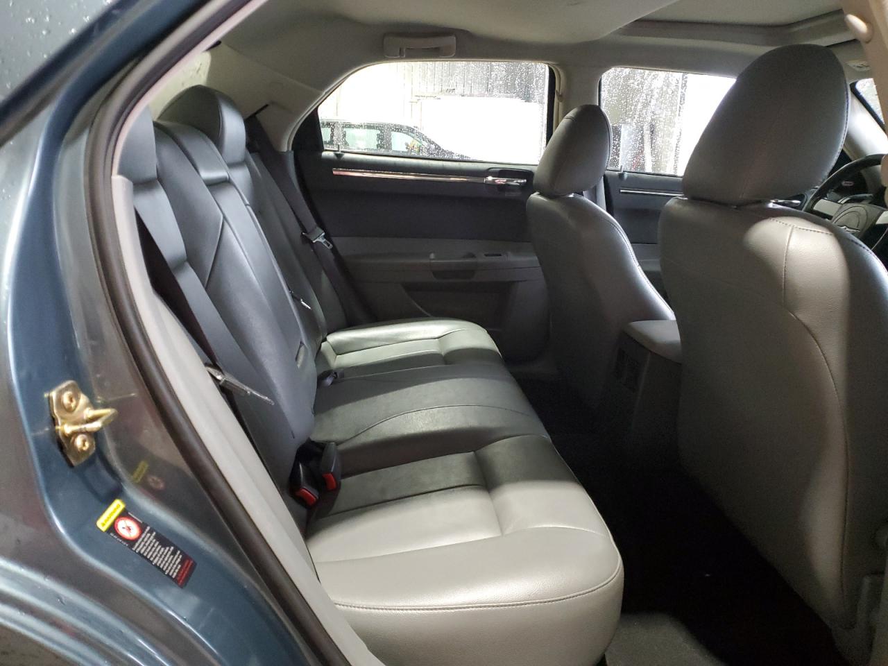 2005 Chrysler 300 Touring VIN: 2C3AA53G75H593631 Lot: 93229455