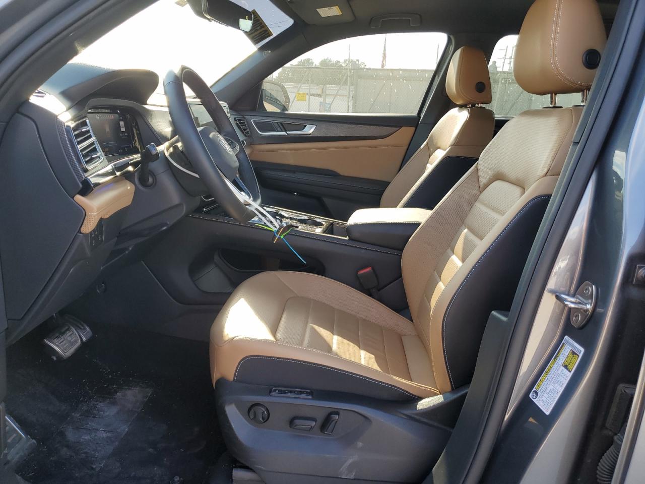 2024 Volkswagen Atlas Cross Sport Sel R-Line VIN: 1V2AE2CA9RC202660 Lot: 91899005