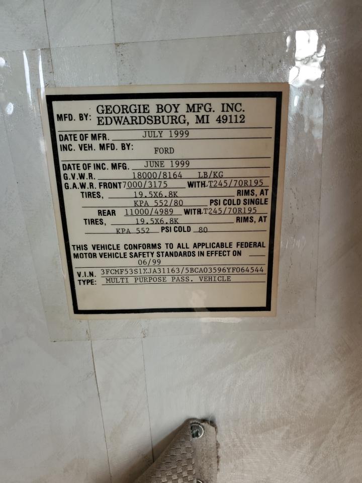 1999 Ford Super Duty F-550 Mot VIN: 3FCMF53S1XJA31163 Lot: 89496345