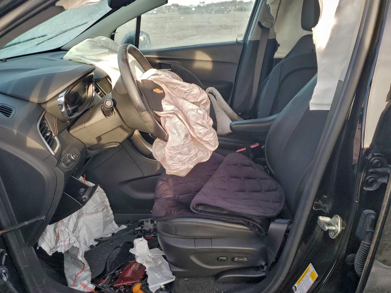 2020 Chevrolet Trax 1Lt VIN: 3GNCJLSB9LL292711 Lot: 93965325