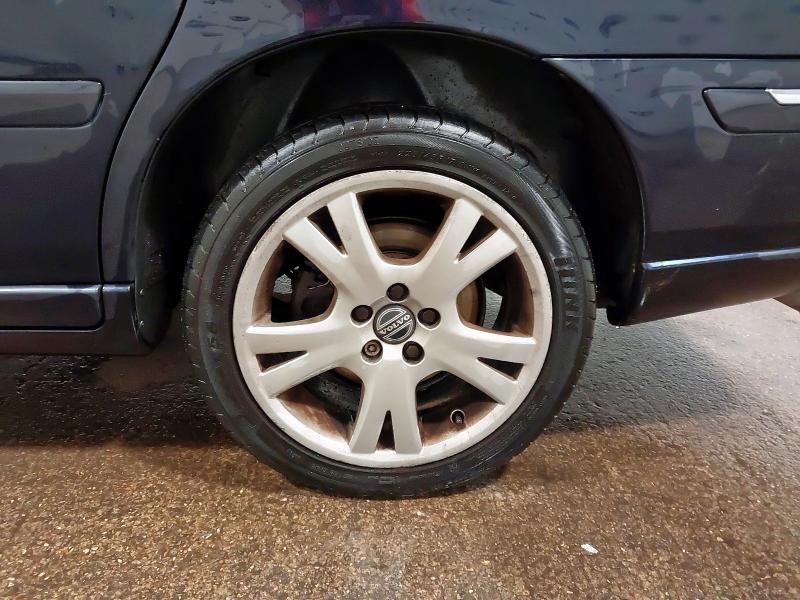 2004 VOLVO V70 D5 AWD SE 5DR GEARTRONIC