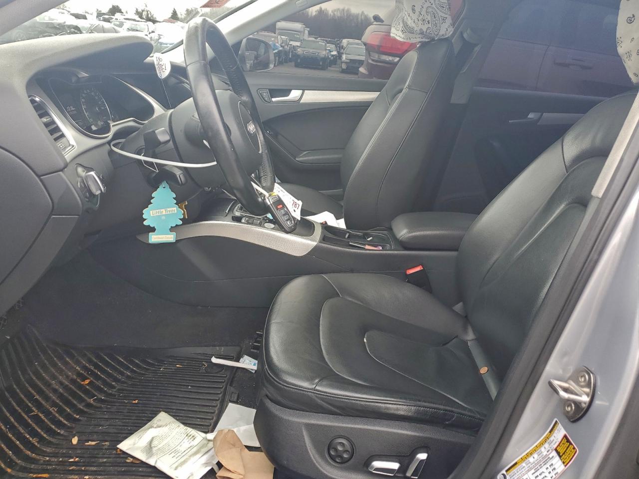 2016 Audi A4 Premium S-Line VIN: WAUBFAFL3GN018811 Lot: 93865895