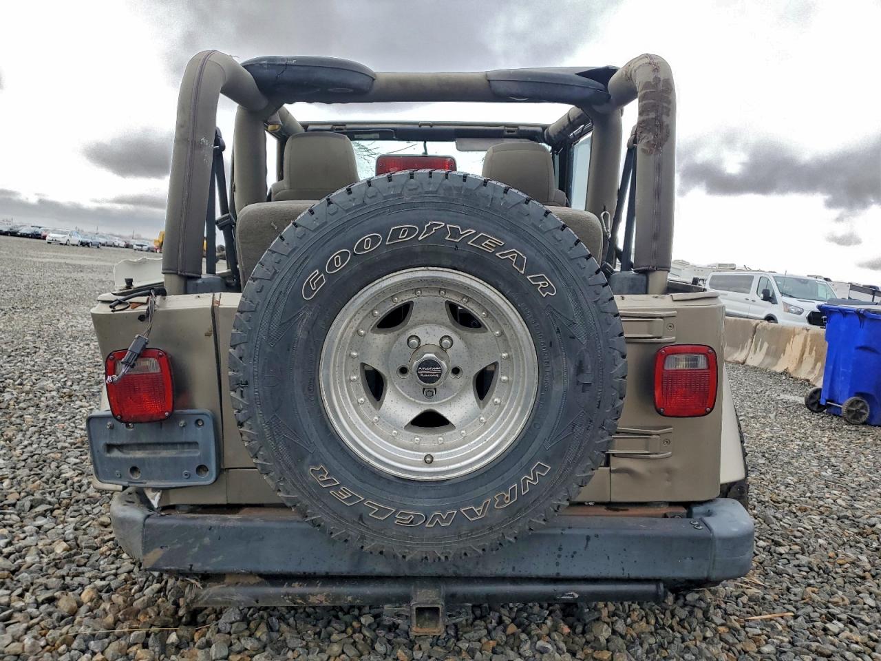 2003 Jeep Wrangler / Tj Sahara VIN: 1J4FA59S13P311953 Lot: 93897165