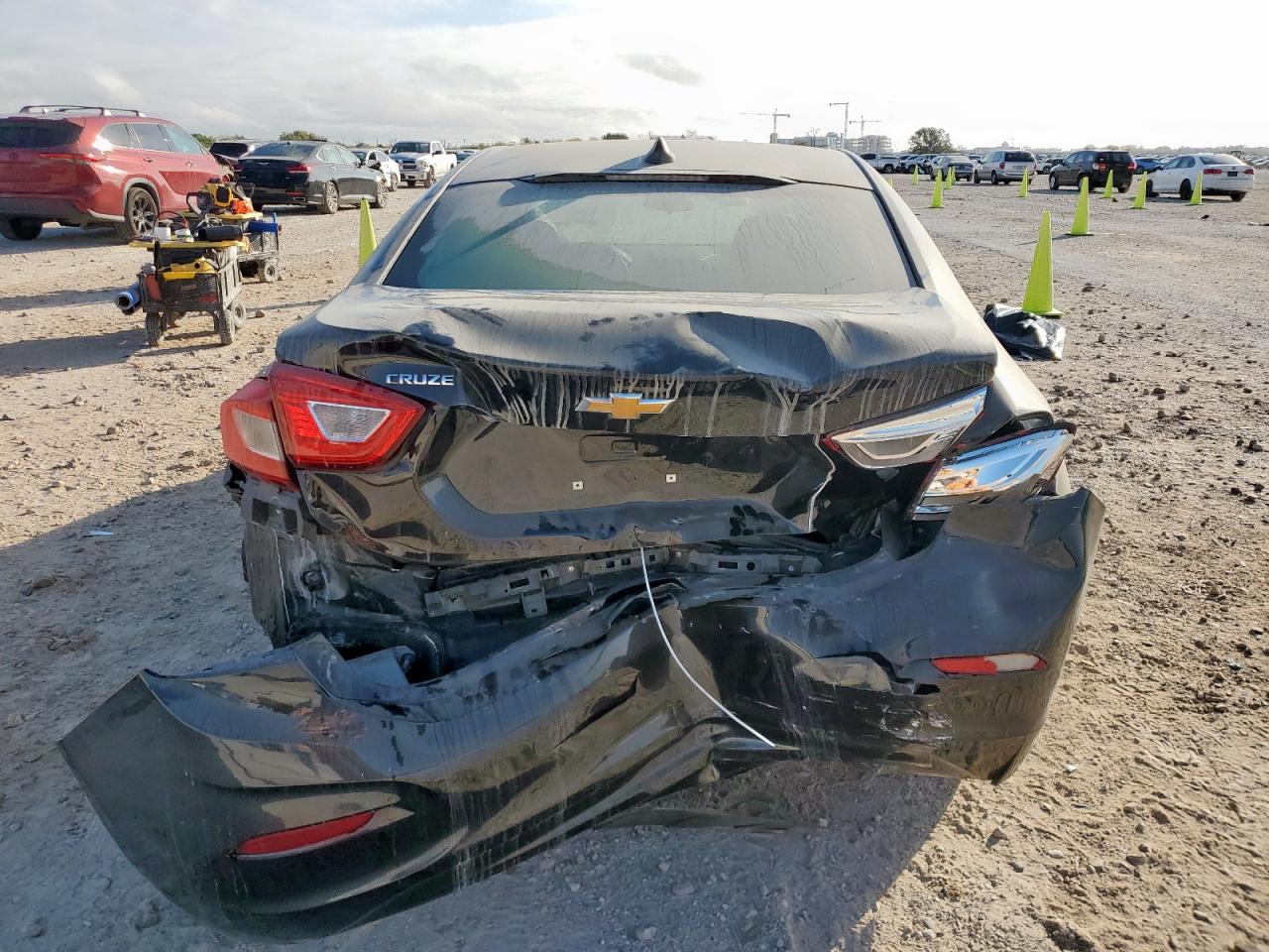 2018 Chevrolet Cruze Ls VIN: 1G1BC5SM2J7229293 Lot: 93031735