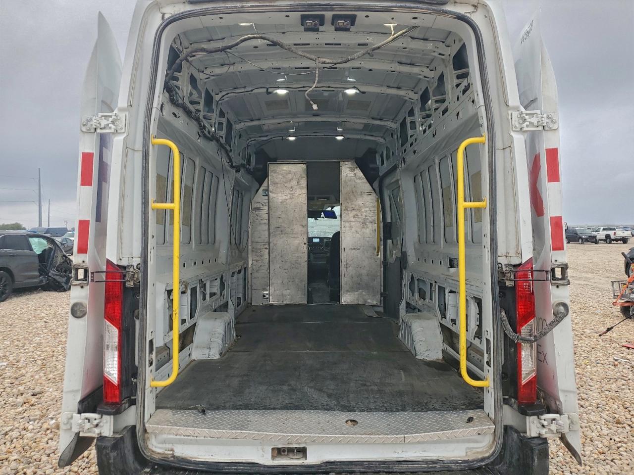 2020 Ford Transit T-250 VIN: 1FTBR3X82LKB13162 Lot: 93723985