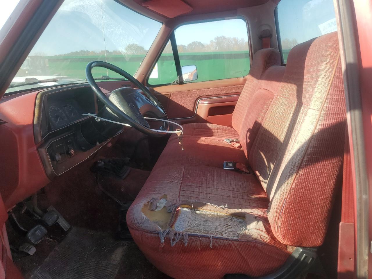 1989 Ford F150 VIN: 1FTEF14N3KNA49134 Lot: 92667045