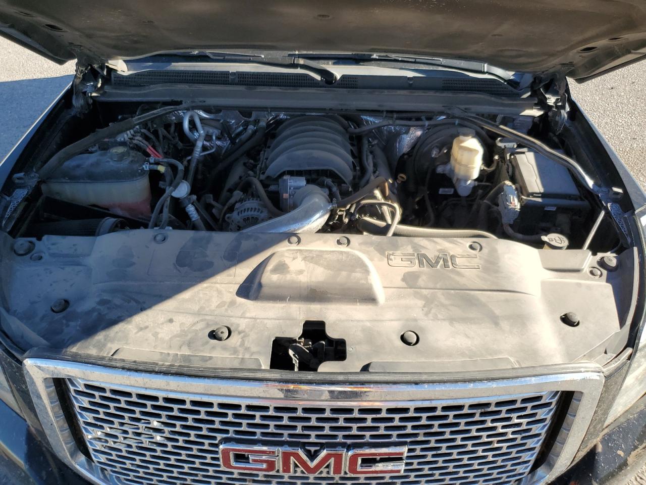 2015 GMC Yukon Xl Denali VIN: 1GKS2JKJ4FR689158 Lot: 91244375