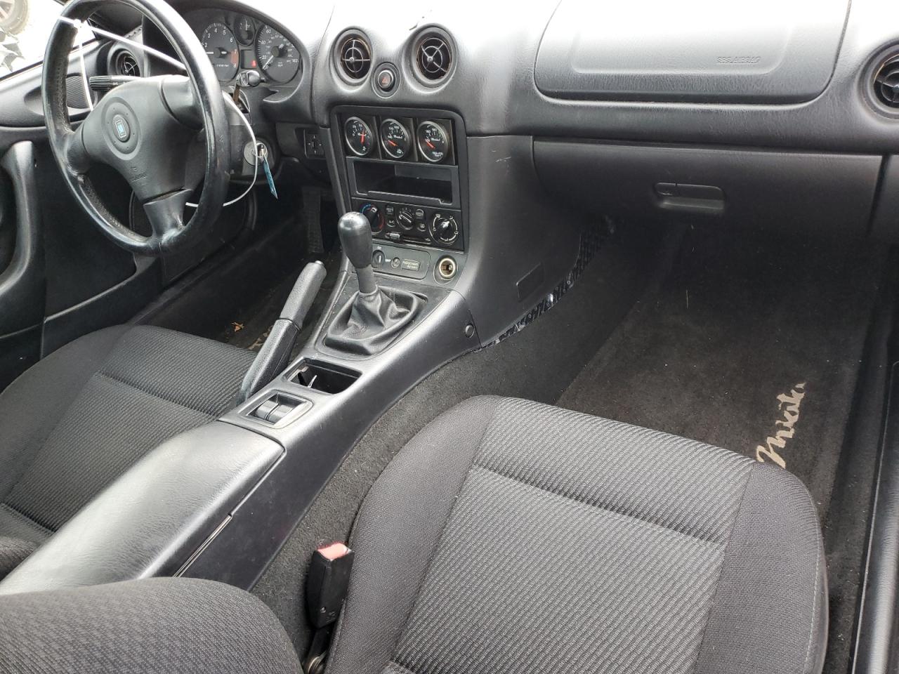 2000 Mazda Mx-5 Miata Base VIN: JM1NB3538Y0142340 Lot: 92990775