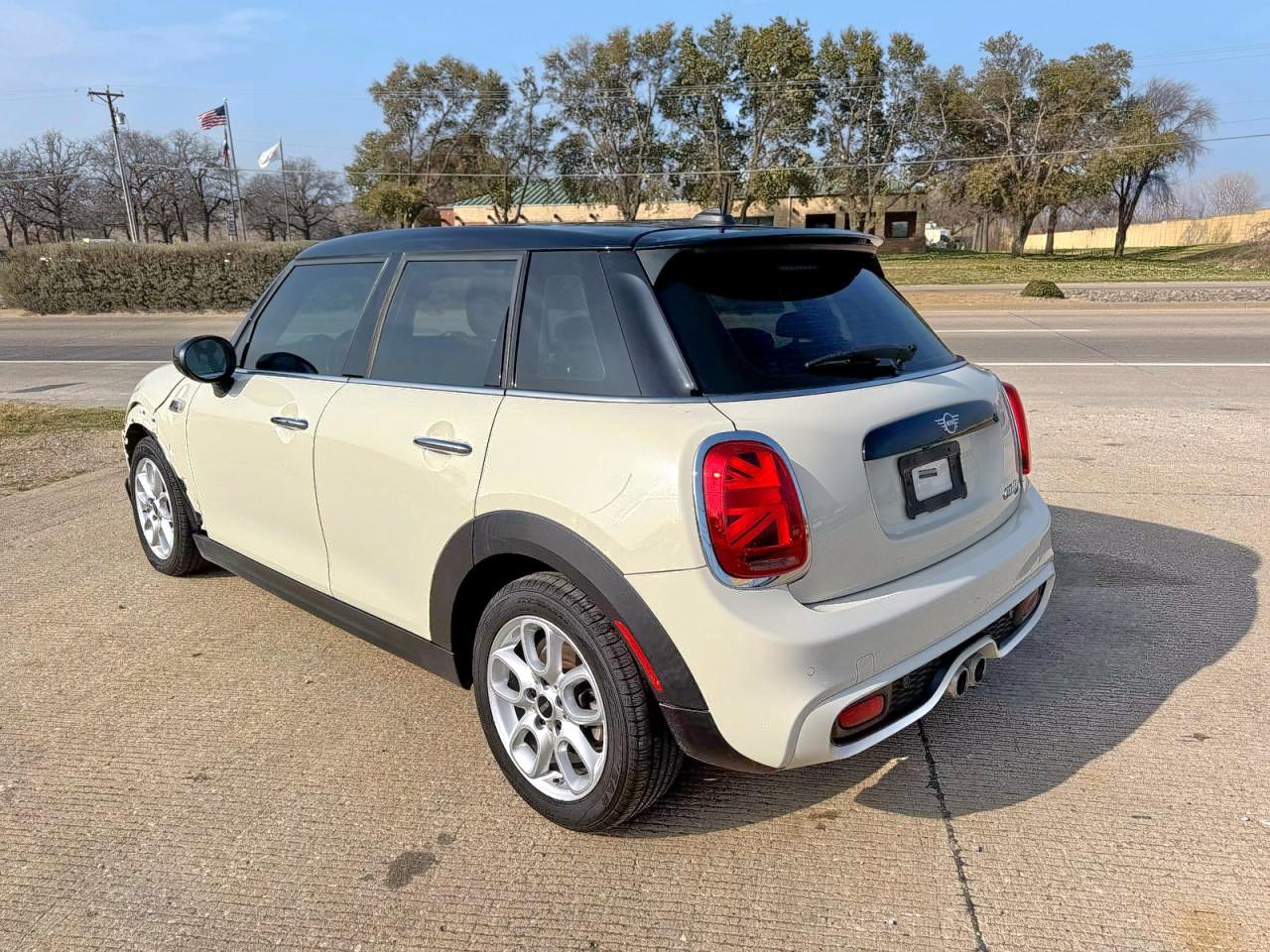 2020 Mini Cooper S white null gas WMWXU9C0XL2L64693 photo #4