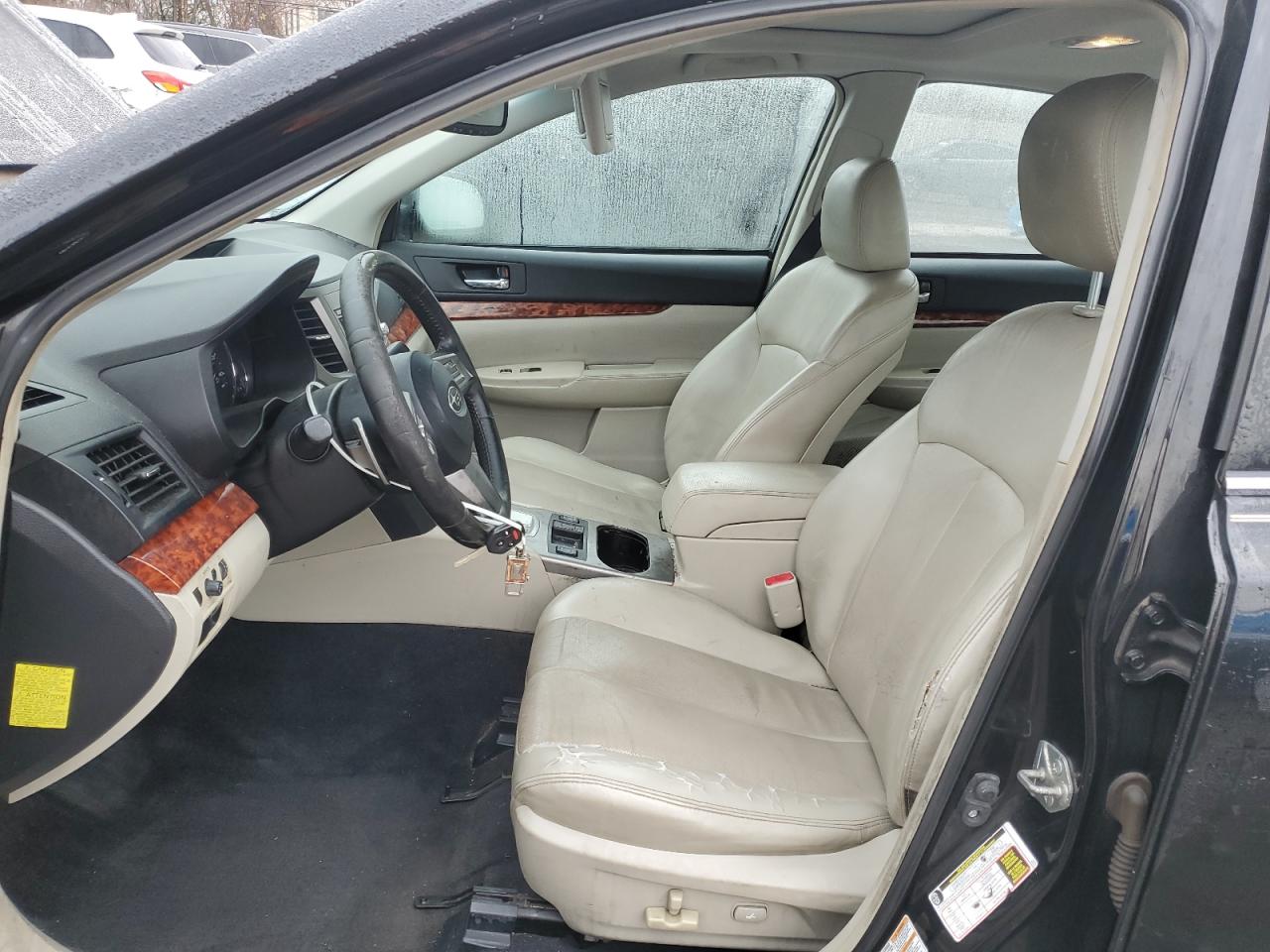 2010 Subaru Legacy 2.5I Limited VIN: 4S3BMBK61A3237753 Lot: 93324465