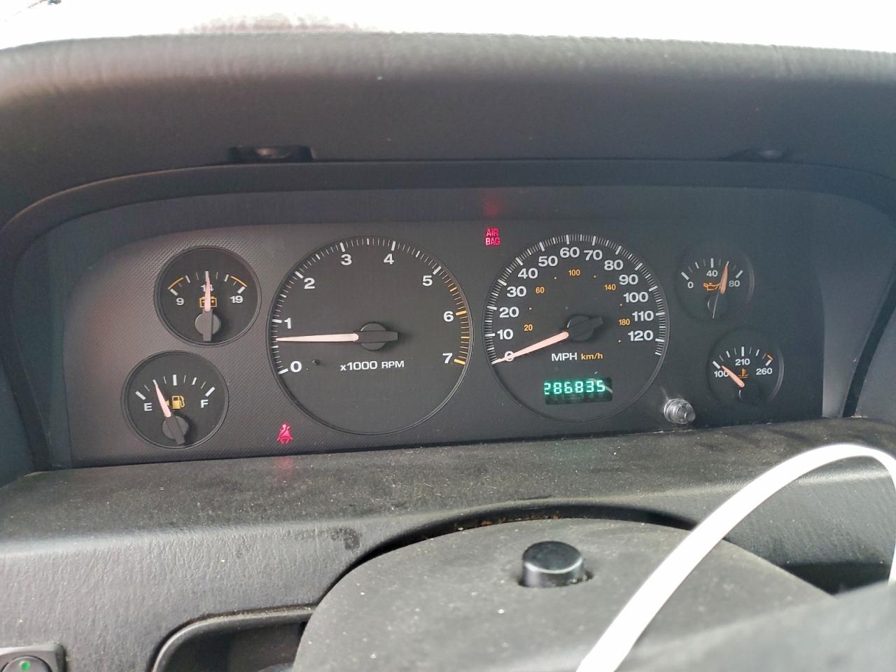 2002 Jeep Grand Cherokee Laredo VIN: 1J4GW48N72C107241 Lot: 94089295