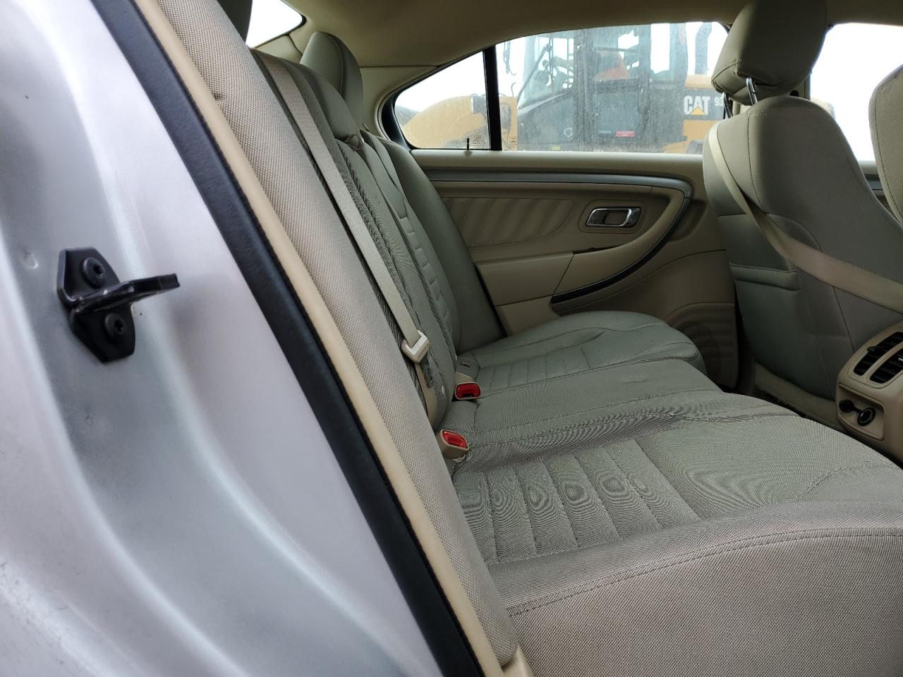 2015 Ford Taurus Se VIN: 1FAHP2D88FG155069 Lot: 92214115