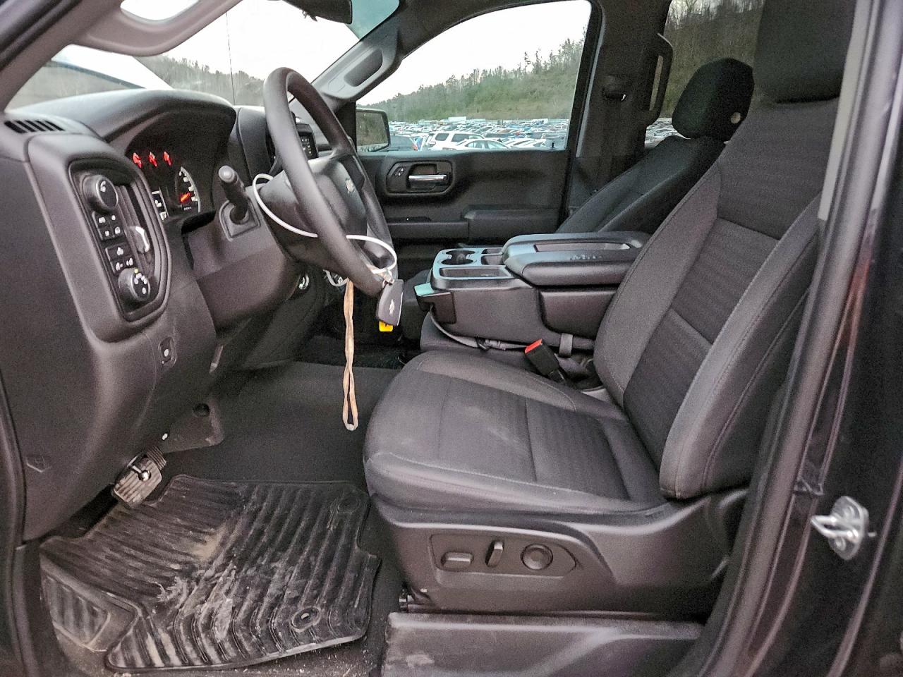 2022 Chevrolet Silverado K1500 Custom VIN: 3GCPDBEK8NG558450 Lot: 94271365