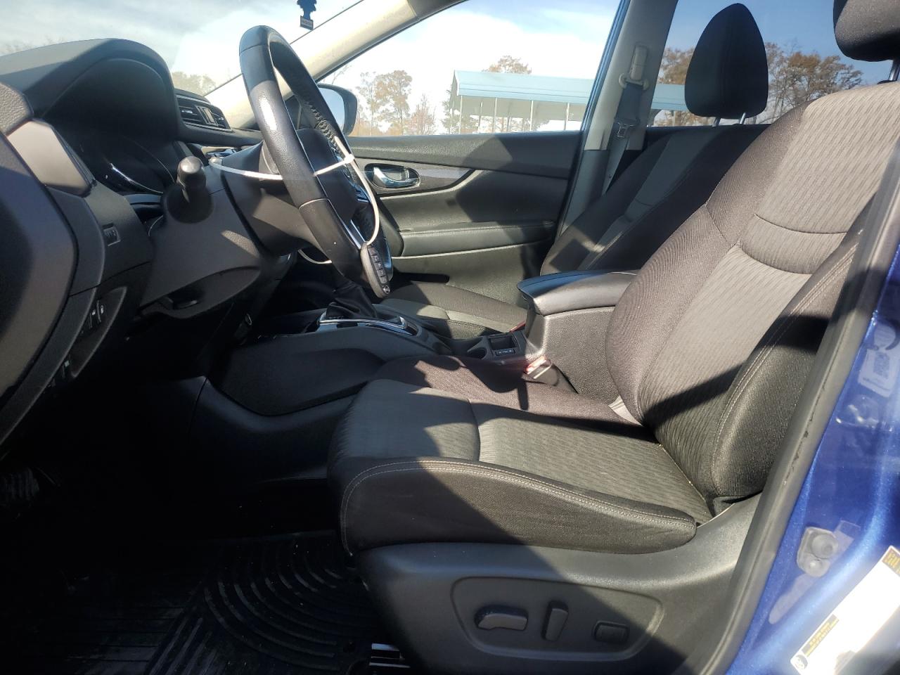 2019 Nissan Rogue S VIN: JN8AT2MVXKW388405 Lot: 93437945