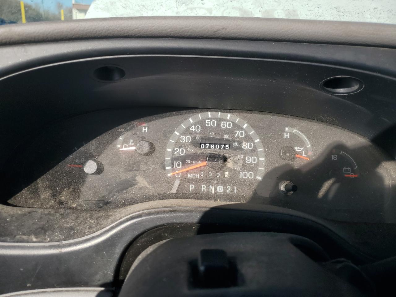 2000 Ford Econoline E350 Super Duty Wagon VIN: 1FBSS31L2YHC02997 Lot: 91029705