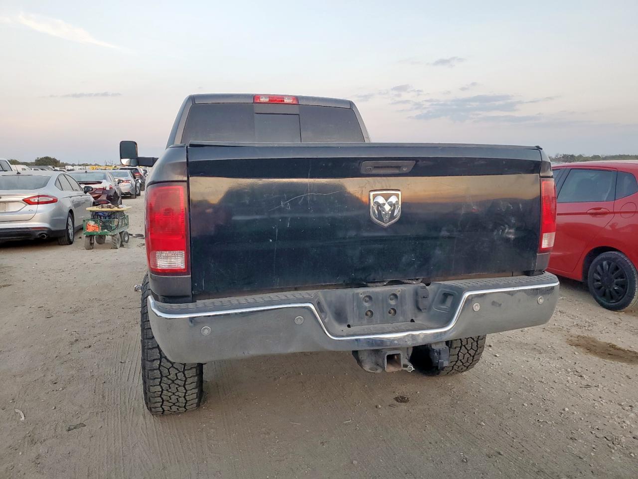 2017 Ram 2500 Slt VIN: 3C6UR5MJ7HG563309 Lot: 93541295