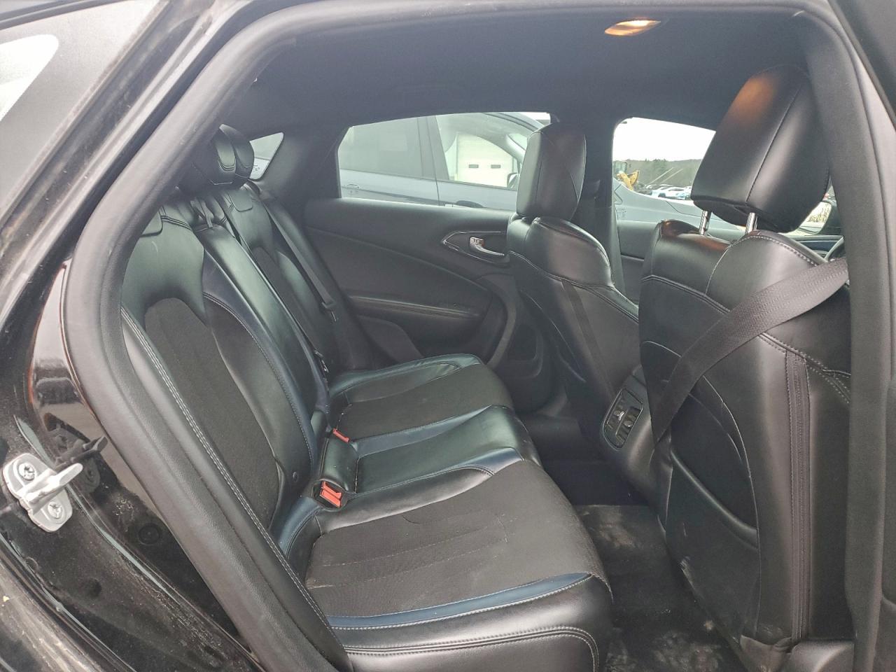 2015 Chrysler 200 S VIN: 1C3CCCBG7FN526528 Lot: 94243195