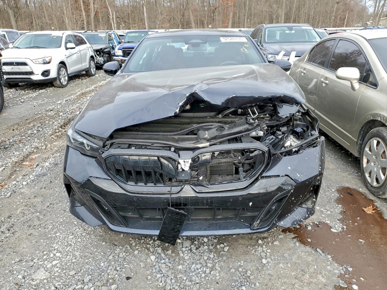 Фото: WBA63FJ01RCR16889