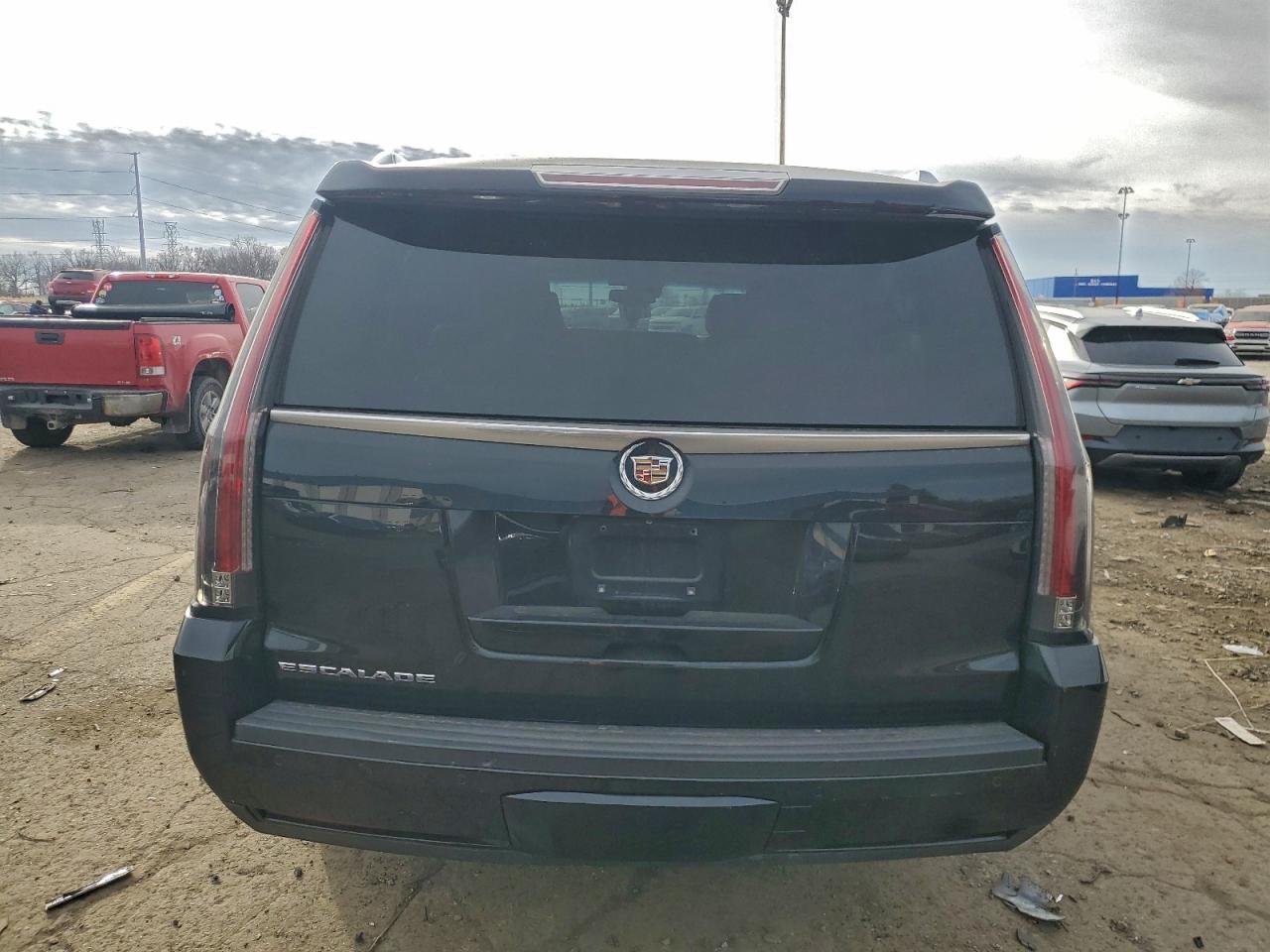 2015 Cadillac Escalade Esv Luxury VIN: 1GYS4HKJ2FR244152 Lot: 93719695