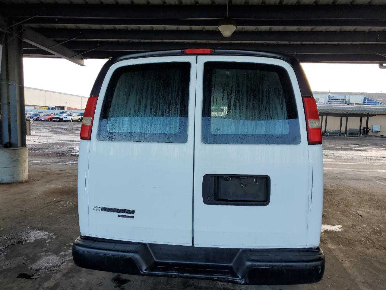 2015 Chevrolet Express 2500 Cargo Delivery Van VIN: 1GCWGFCF7F1187622 Lot: 92937575