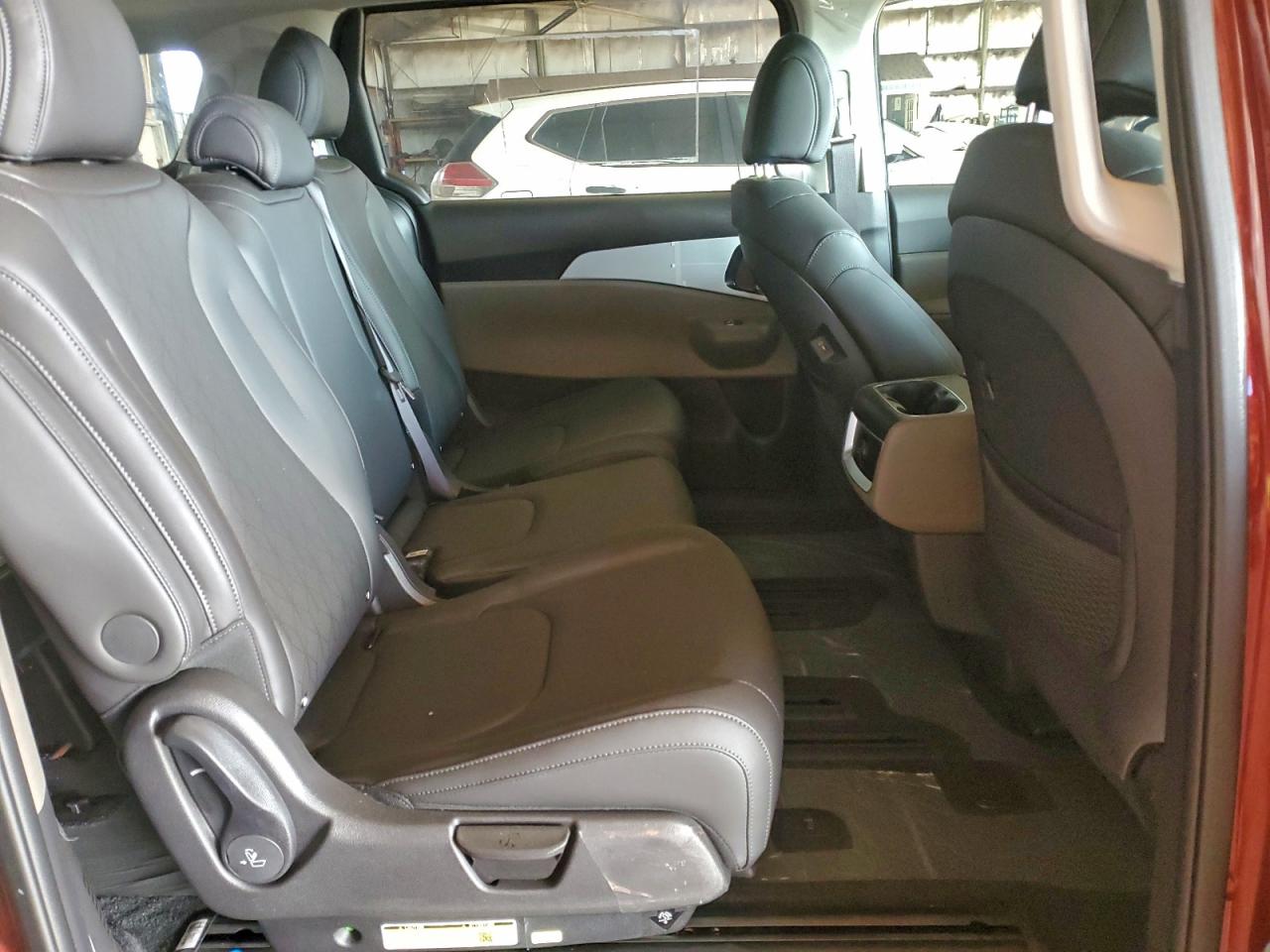 2026 Kia Carnival Lxs VIN: KNDNB5KA3T6086361 Lot: 94536225