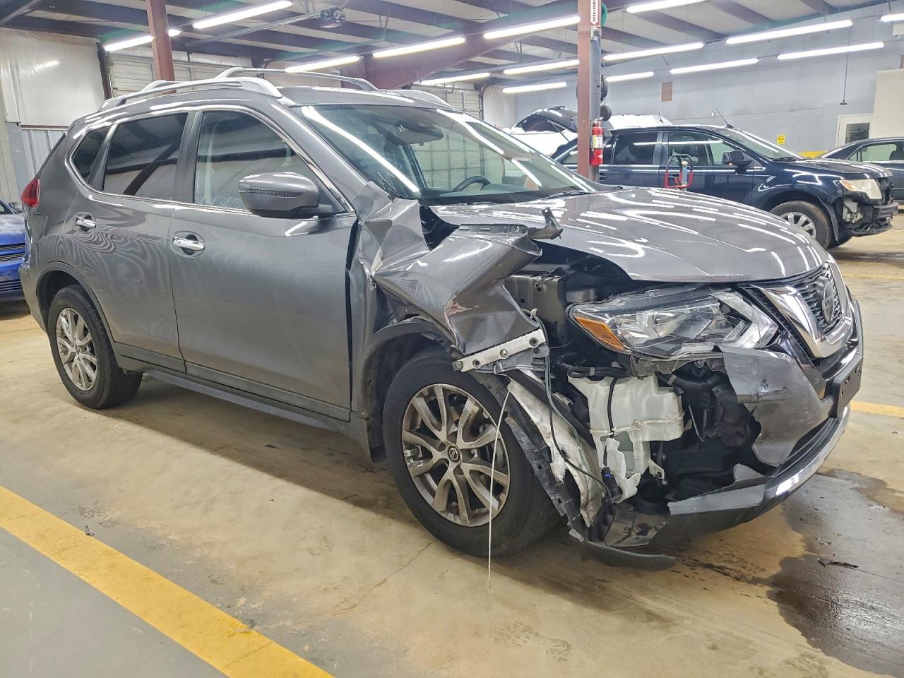 2019 Nissan Rogue S VIN: 5N1AT2MT1KC825828 Lot: 94393385