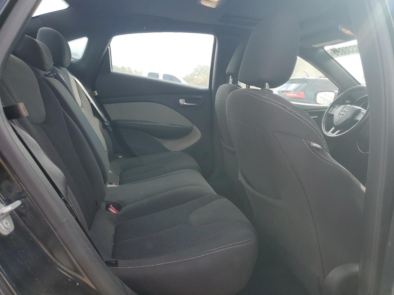 2015 Dodge Dart Sxt VIN: 1C3CDFBB2FD279203 Lot: 90330095