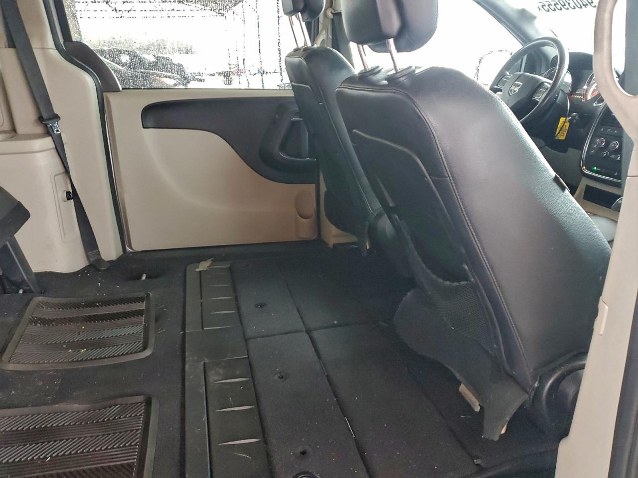 2014 Dodge Grand Caravan Sxt VIN: 2C4RDGCG8ER335839 Lot: 94039555