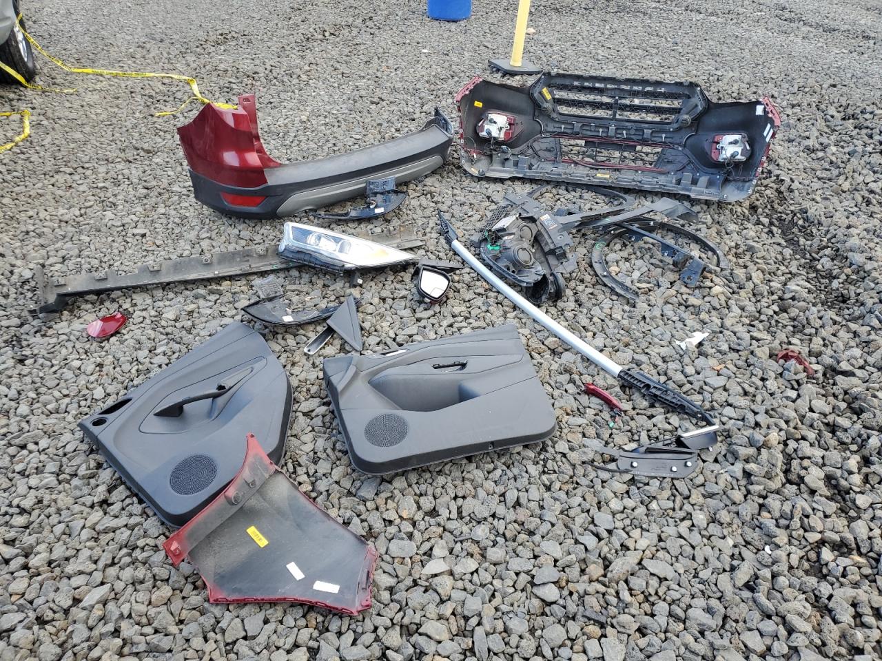 2018 Ford Escape Titanium VIN: 1FMCU9J90JUC49522 Lot: 92949185