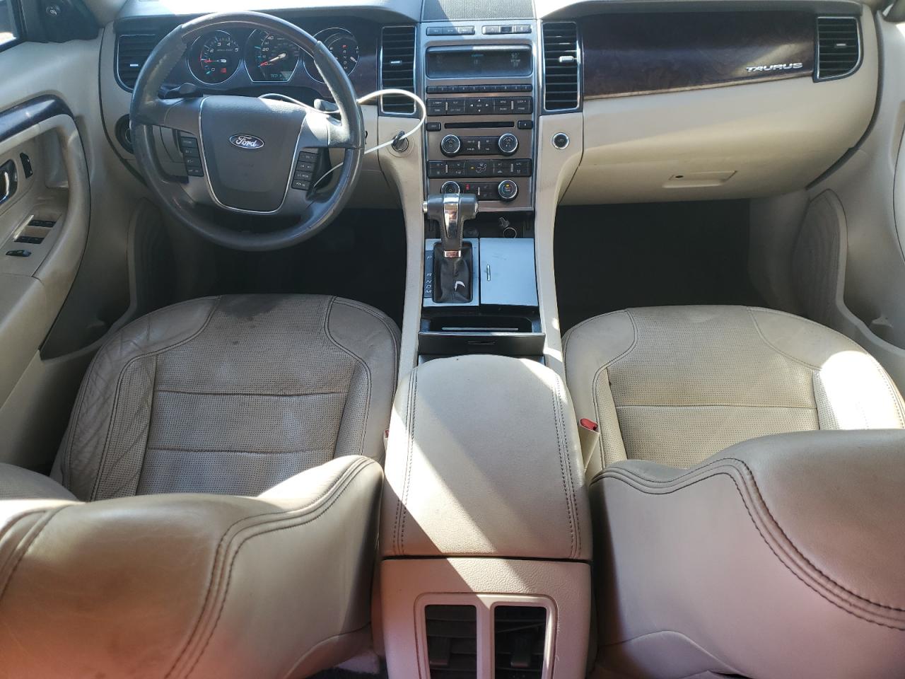 2010 Ford Taurus Limited VIN: 1FAHP2FWXAG144062 Lot: 91906495