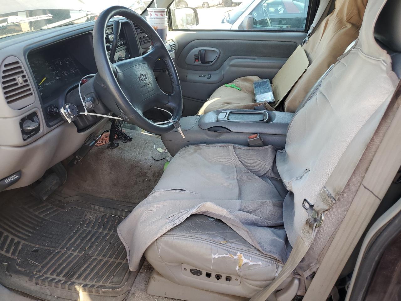 1996 Chevrolet Tahoe K1500 VIN: 1GNEK13R1TJ349710 Lot: 92882335