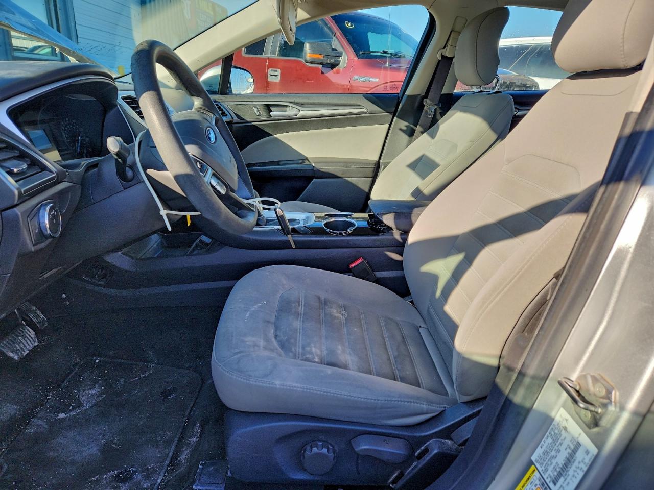 2013 Ford Fusion S VIN: 3FA6P0G76DR260651 Lot: 93274235