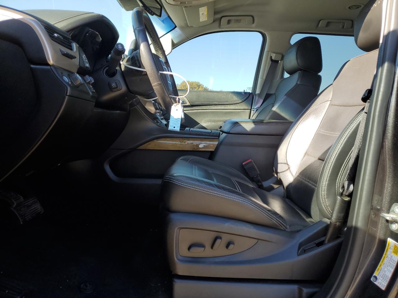 2017 GMC Yukon Xl Denali VIN: 1GKS1HKJ6HR125008 Lot: 90911945