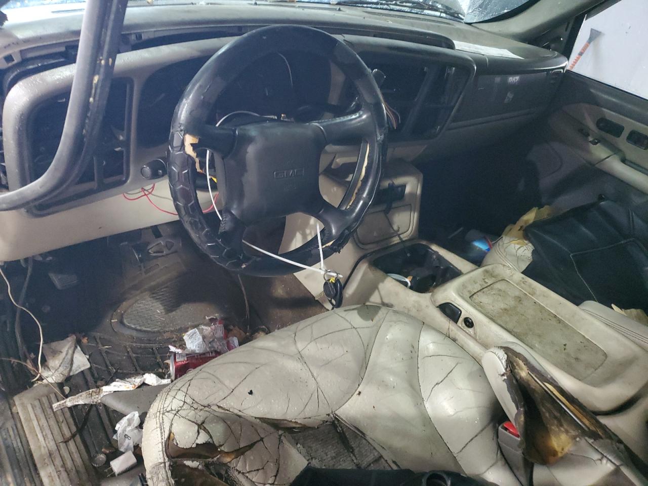 2002 GMC Yukon VIN: 1GKEK13Z92J247440 Lot: 92852885