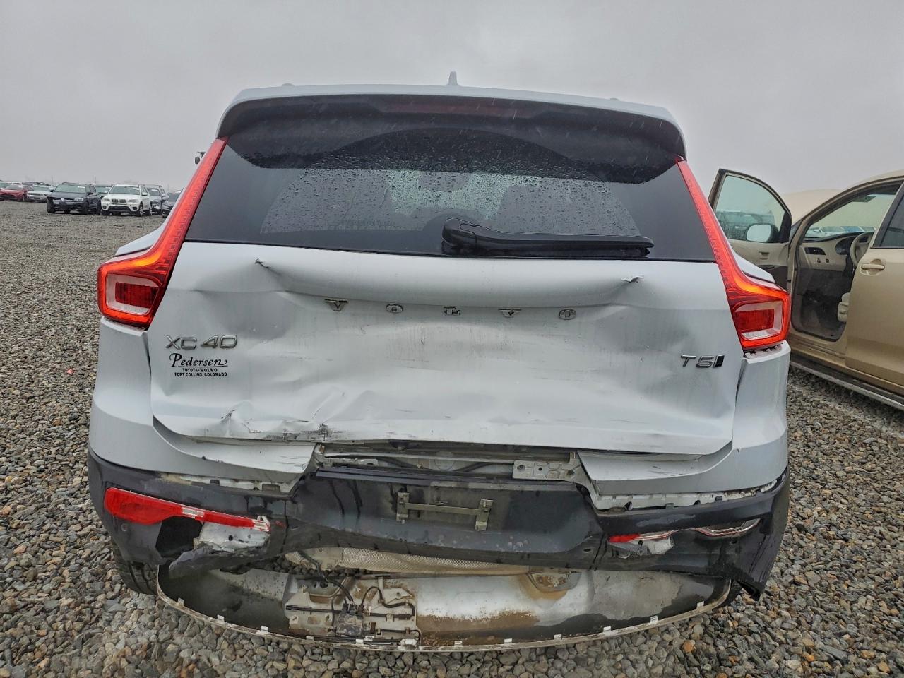 2020 Volvo Xc40 T5 Momentum VIN: YV4162UK7L2221482 Lot: 93784415