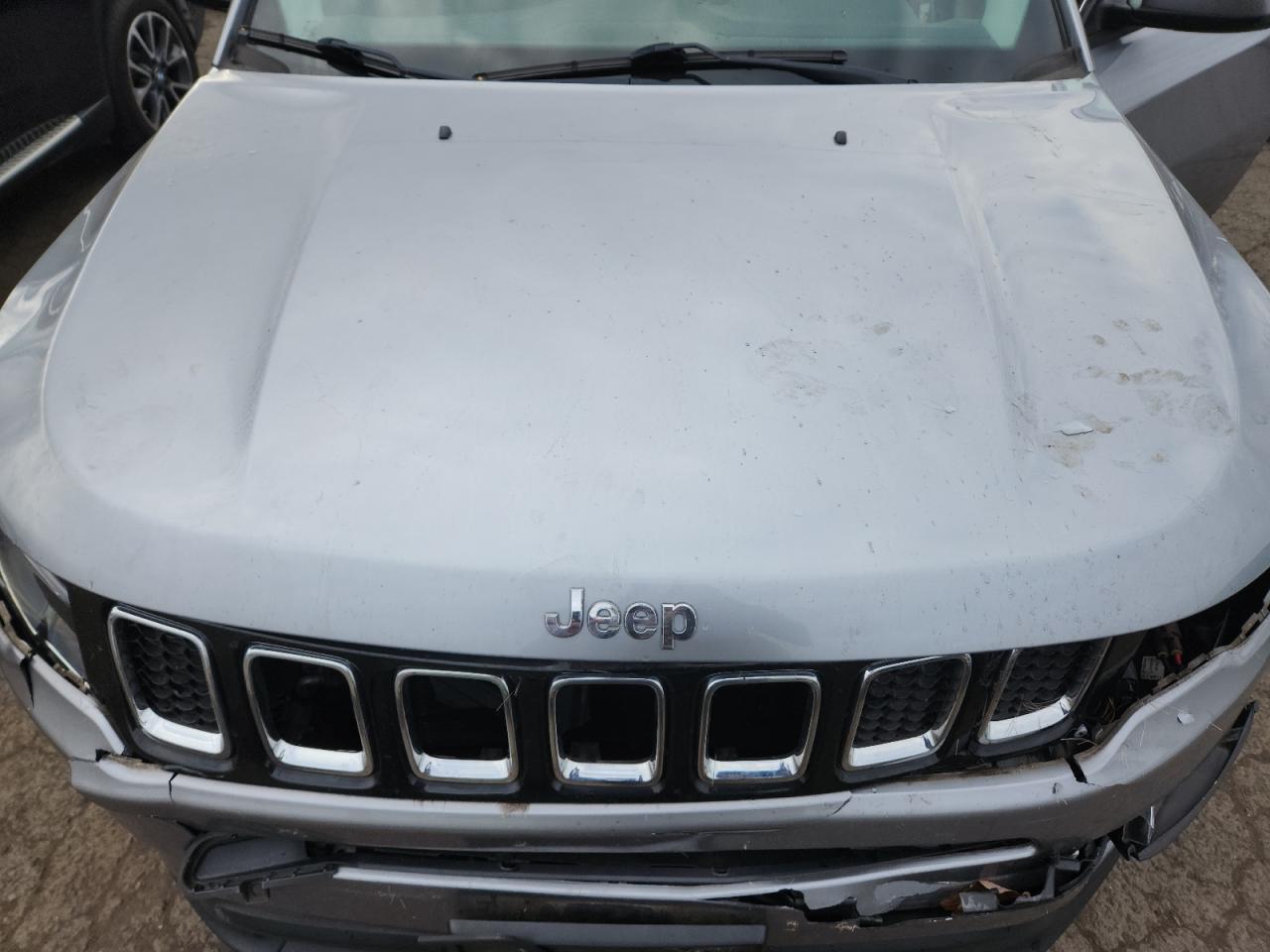 2018 Jeep Compass Latitude VIN: 3C4NJDBBXJT453748 Lot: 92019775