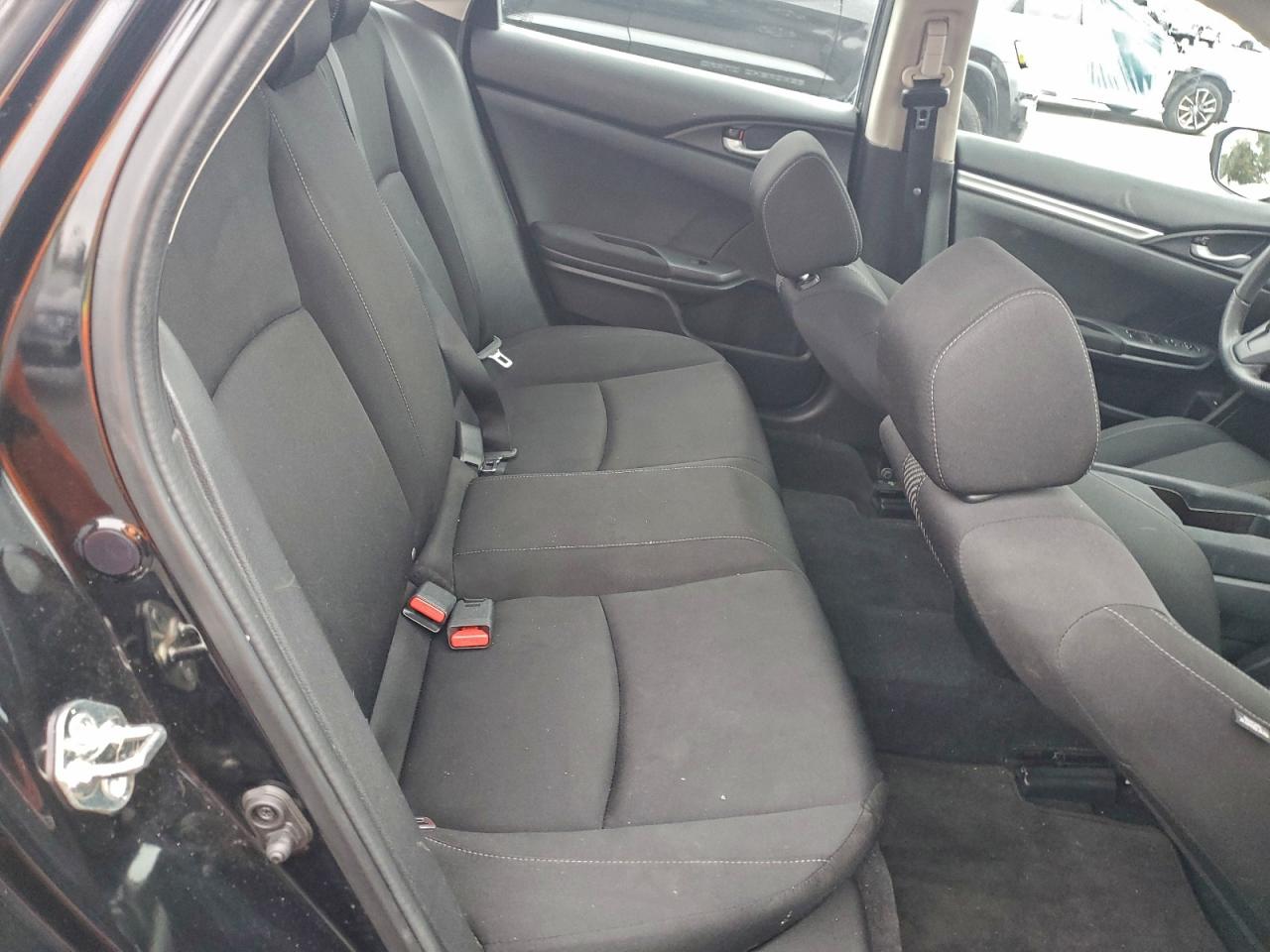 2018 Honda Civic Lx VIN: 2HGFC2F5XJH527882 Lot: 93960155