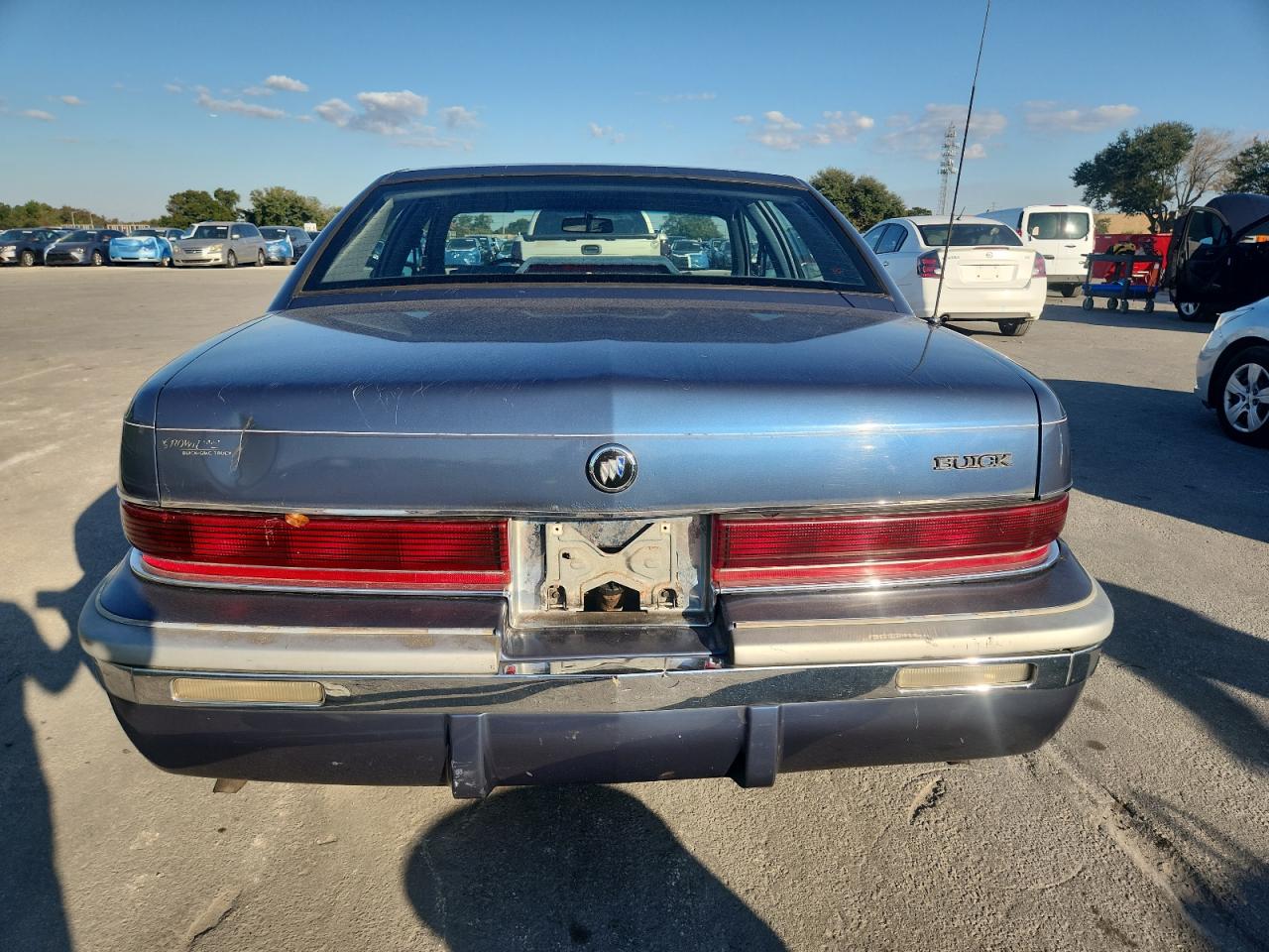 1995 Buick Roadmaster VIN: 1G4BN52P6SR400754 Lot: 92871085