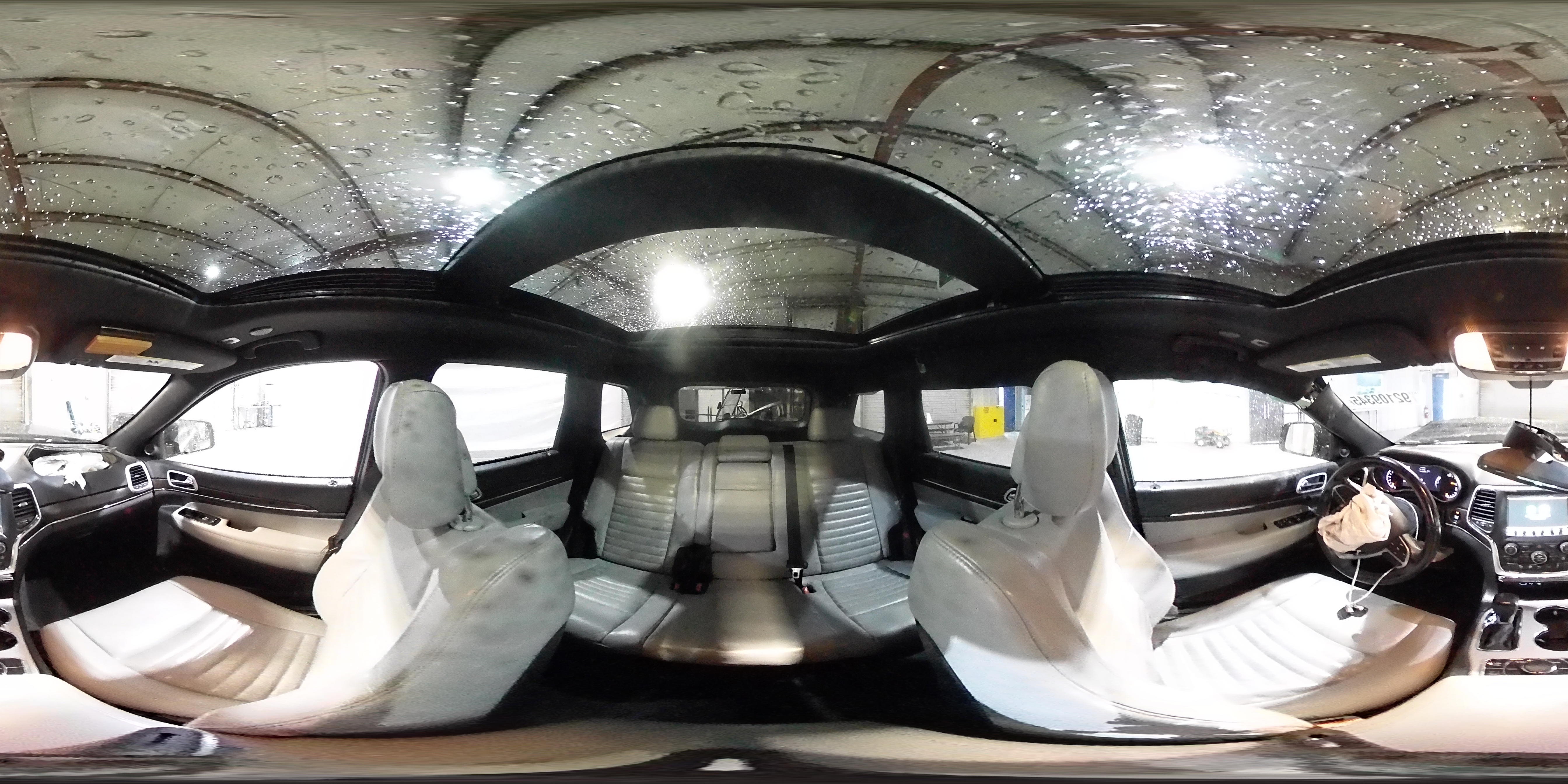 2018 Jeep Grand Cherokee Limited VIN: 1C4RJFBG5JC233941 Lot: 92109345