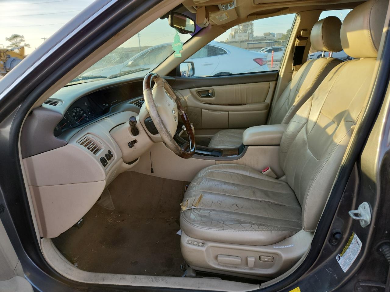 2000 Toyota Avalon Xl VIN: 4T1BF28BXYU079525 Lot: 93225785