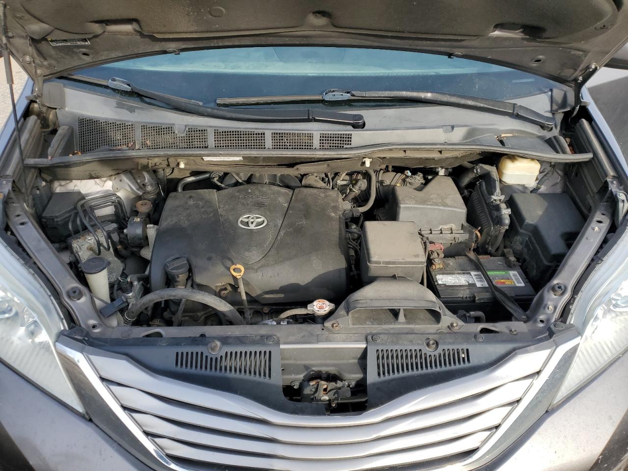 2017 Toyota Sienna Xle VIN: 5TDYZ3DC0HS898722 Lot: 93502465