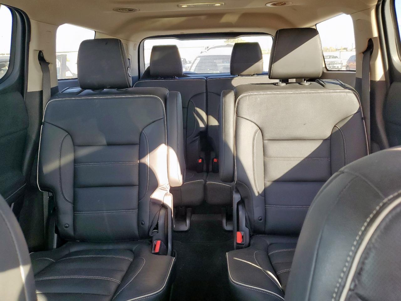 2019 GMC Acadia Denali VIN: 1GKKNPLS8KZ257233 Lot: 92604775