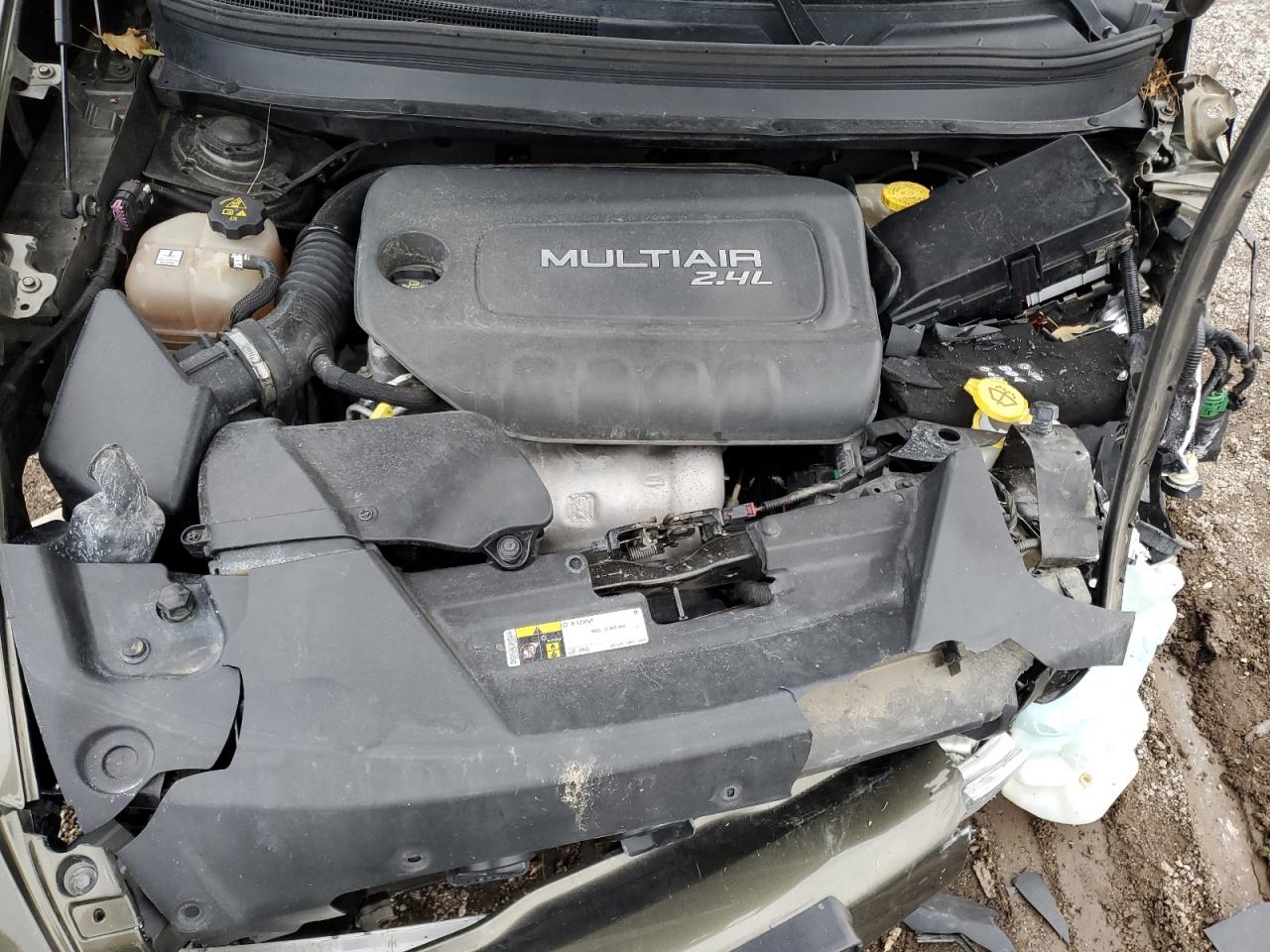 2016 Jeep Cherokee Latitude VIN: 1C4PJMCB5GW163511 Lot: 92864695