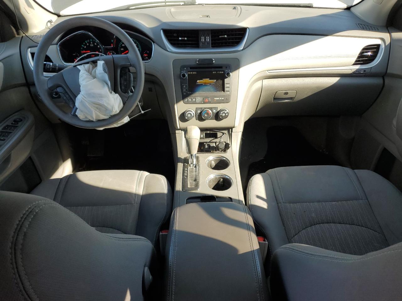 2015 Chevrolet Traverse Ls VIN: 1GNKRFED7FJ305857 Lot: 93197325