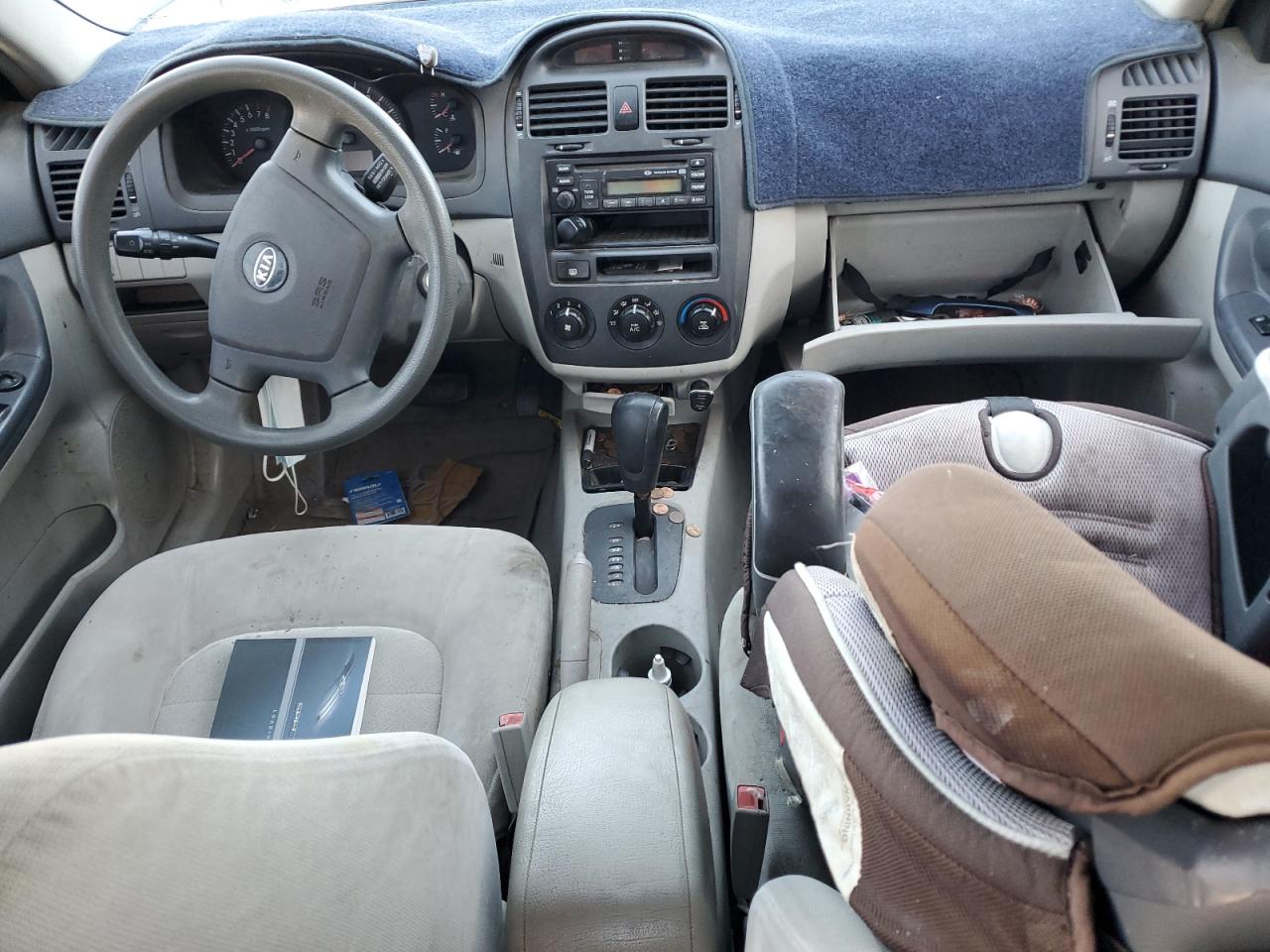 2004 Kia Spectra Lx VIN: KNAFE122745052456 Lot: 90951605